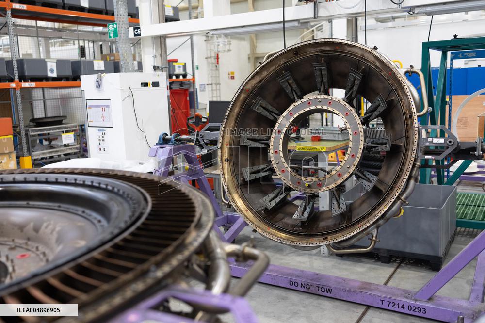 Aircraft Engines Maintenance at Air France Industries site - Orly
