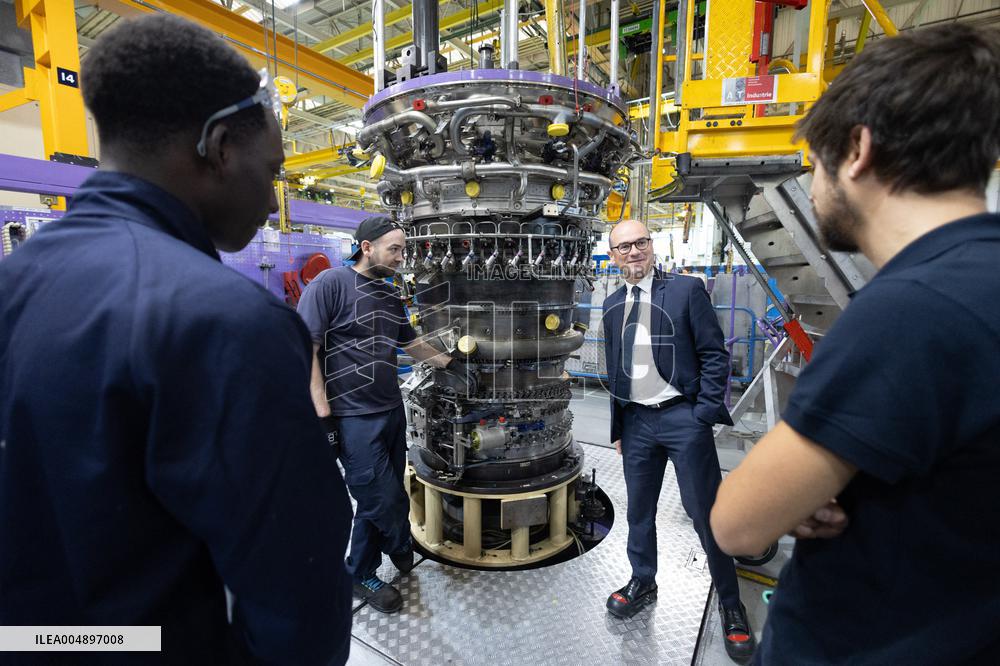Sebastien Martin visits Air France Industries site - Orly