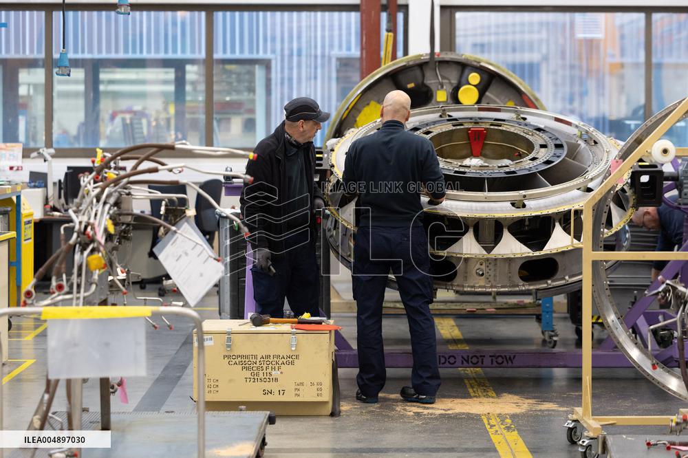 Aircraft Engines Maintenance at Air France Industries site - Orly