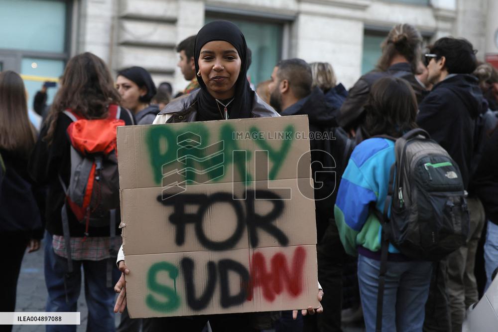 Demonstration in Solidarity with The Sudanese People - Rome