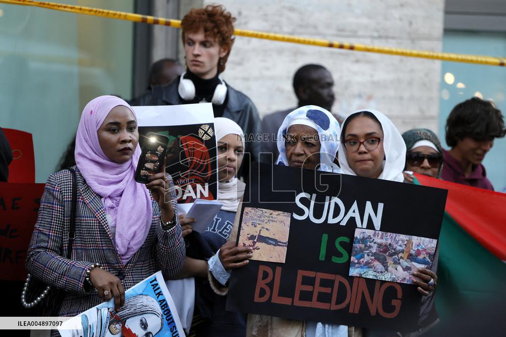 Demonstration in Solidarity with The Sudanese People - Rome