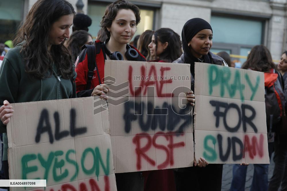 Demonstration in Solidarity with The Sudanese People - Rome