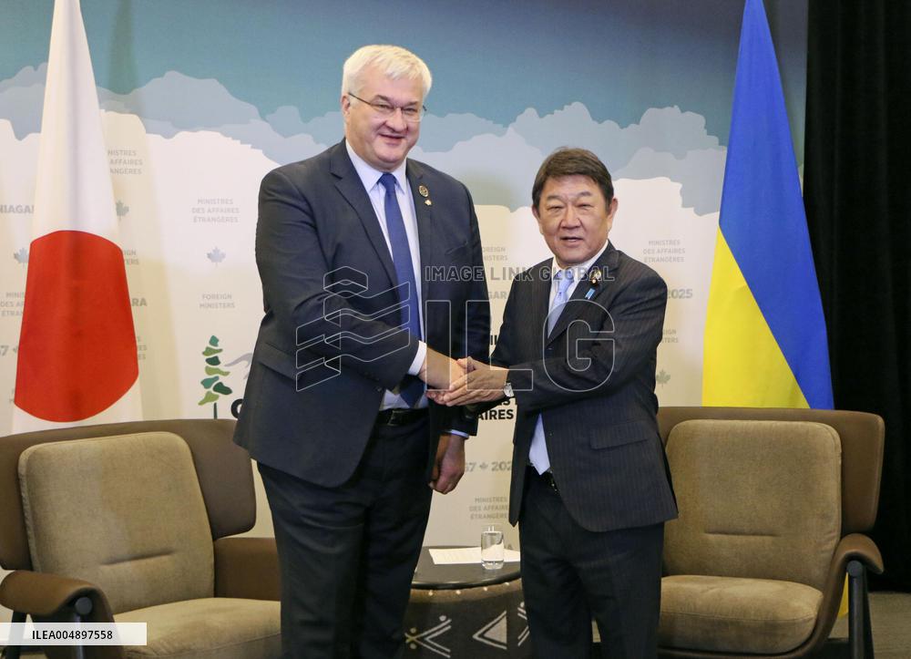 Japan-Ukraine talks in Canada