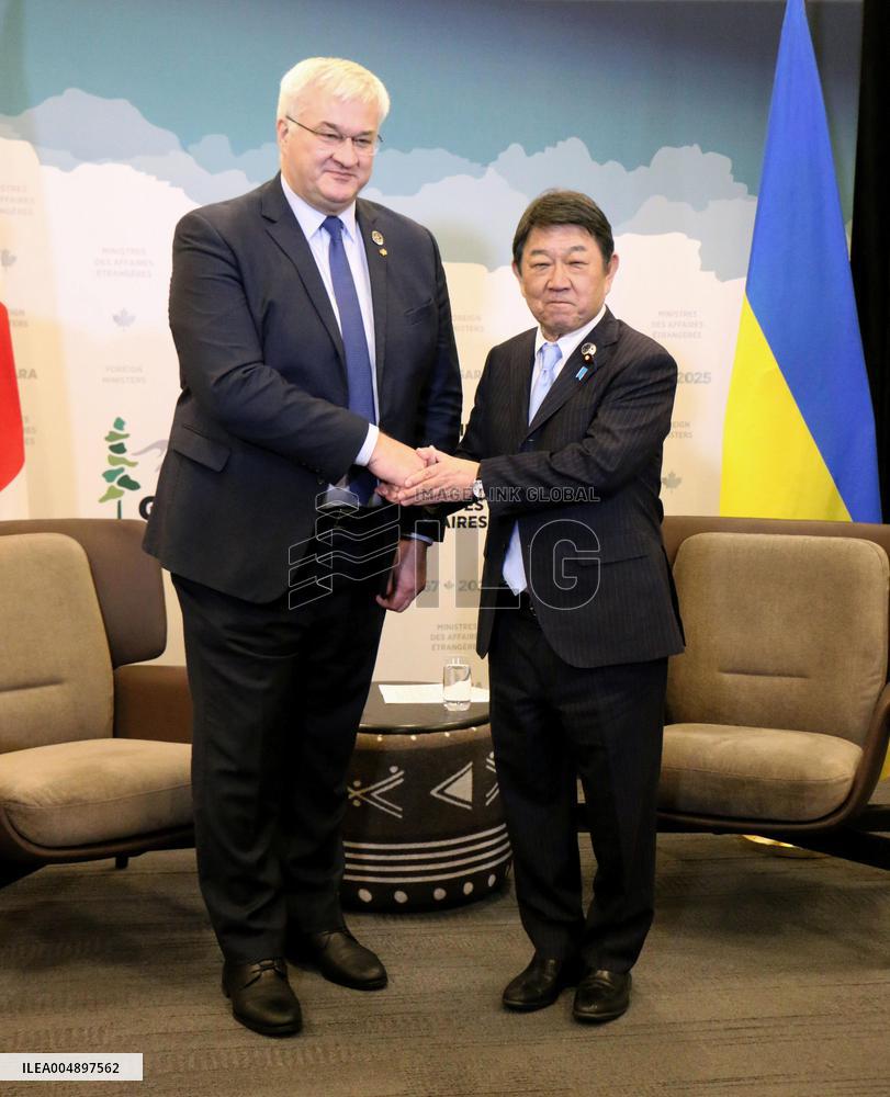 Japan-Ukraine talks in Canada