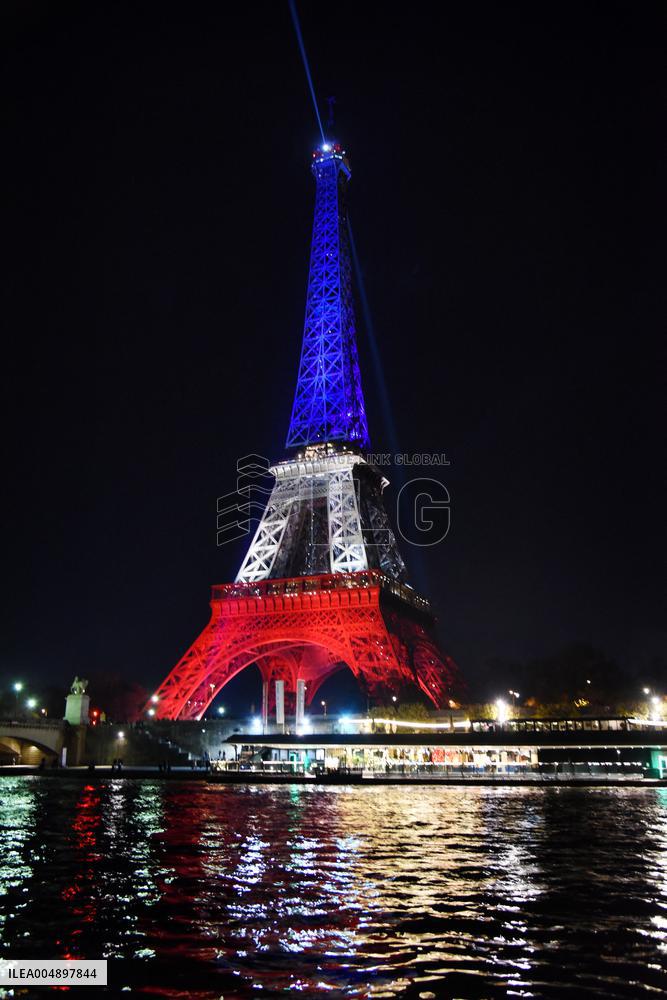 Eiffel Tower Tribute – Paris
