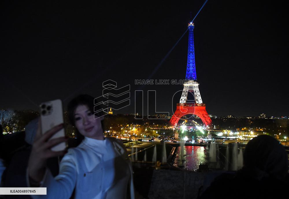 Eiffel Tower Tribute – Paris