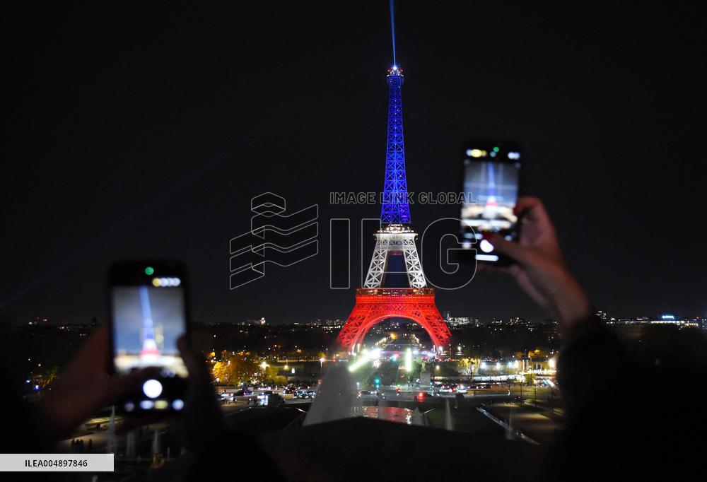 Eiffel Tower Tribute – Paris