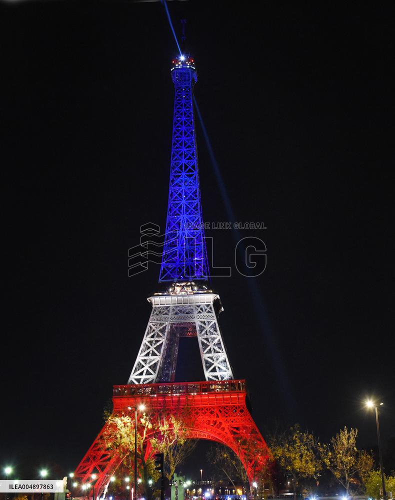 Eiffel Tower Tribute – Paris