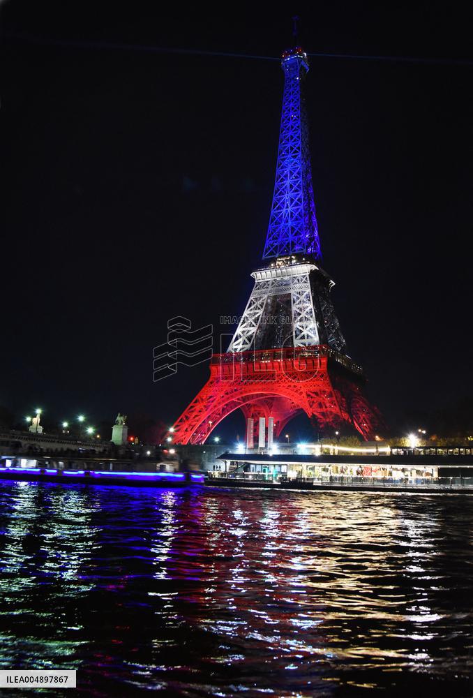 Eiffel Tower Tribute – Paris