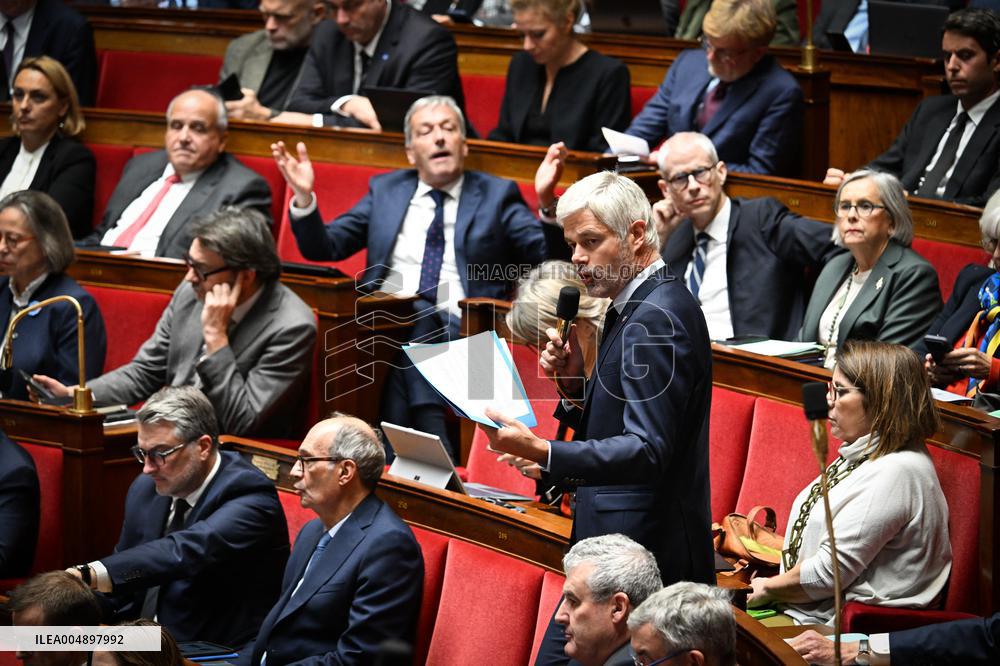 Suspension Of Pension Reform At The National Assembly - Paris