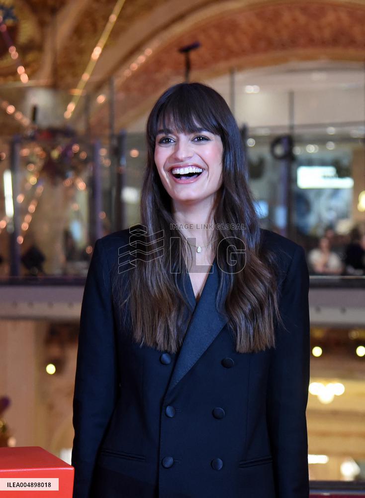 Clara Luciani During Christmas Opening At Galeries Lafayette - Paris
