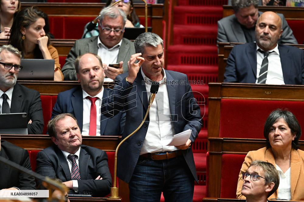 Suspension Of Pension Reform At The National Assembly - Paris