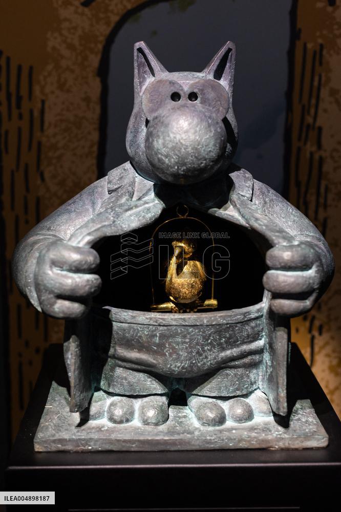 Exclusive - Philippe Geluck Exhibition Opens - Paris