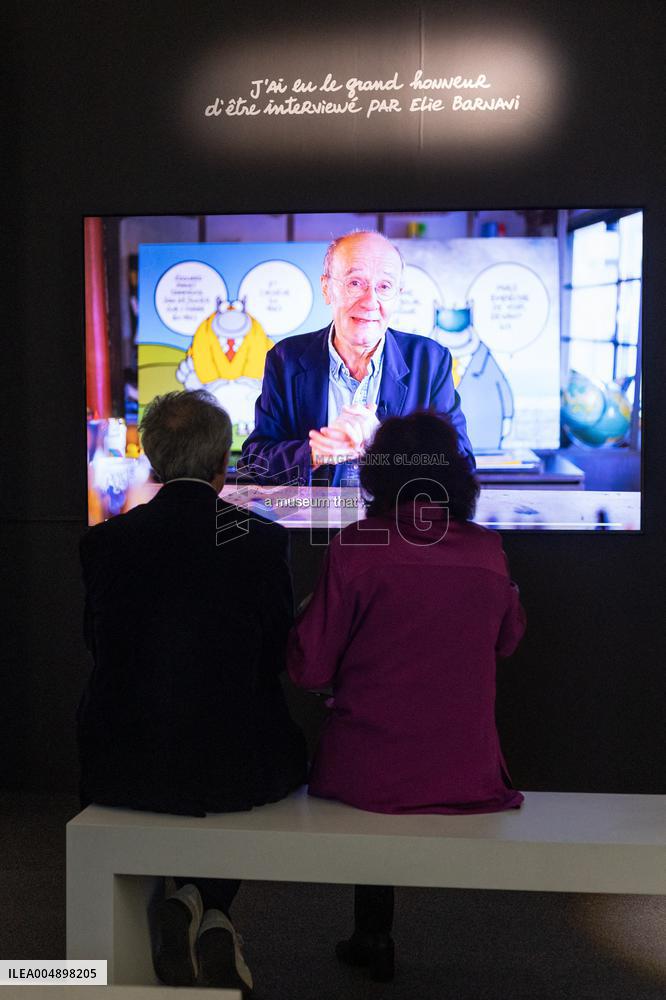 Exclusive - Philippe Geluck Exhibition Opens - Paris