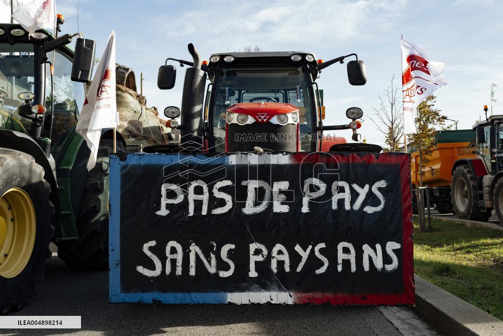 Farmers Mobilize Against Macron In Toulouse - France