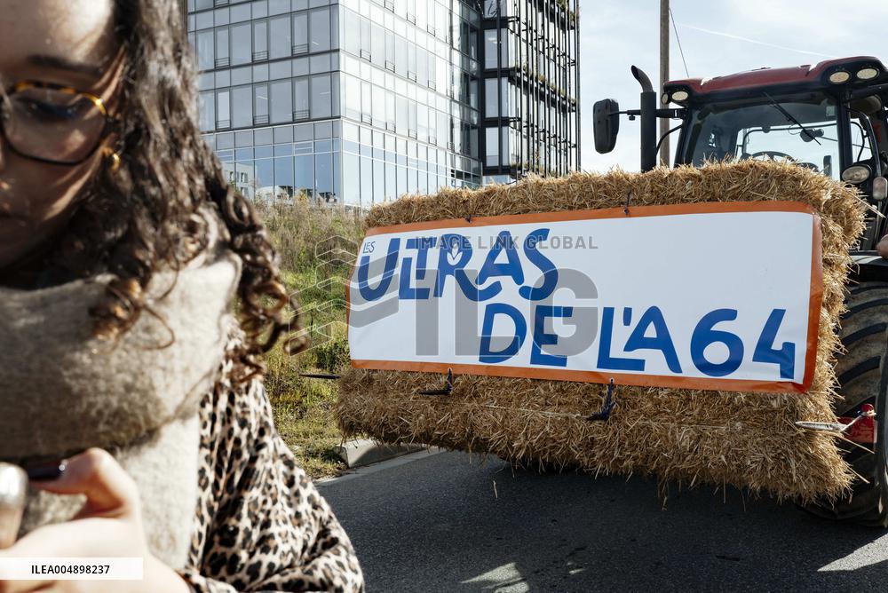 Farmers Mobilize Against Macron In Toulouse - France