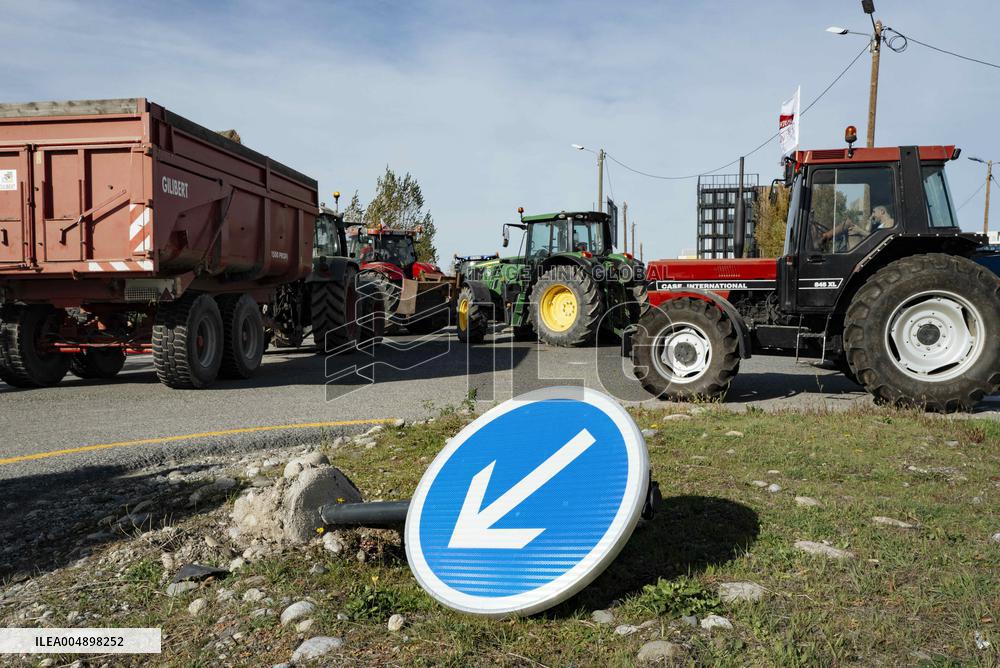 Farmers Mobilize Against Macron In Toulouse - France