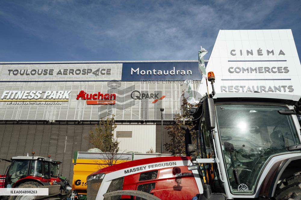 Farmers Mobilize Against Macron In Toulouse - France