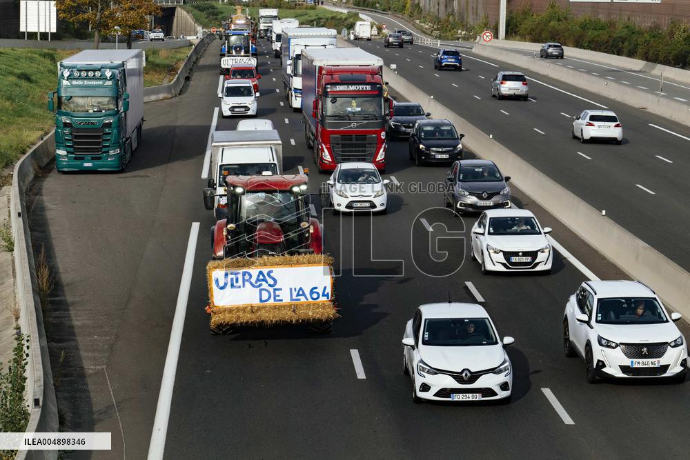 Farmers Mobilize Against Macron In Toulouse - France