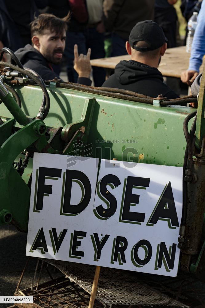 Farmers Mobilize Against Macron In Toulouse - France