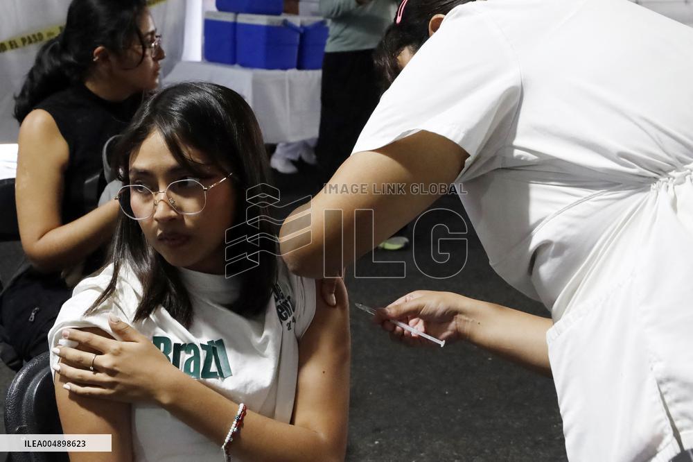 Vaccination Program Against Covid-19 and Influenza - Mexico City