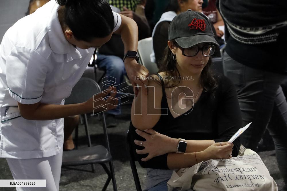 Vaccination Program Against Covid-19 and Influenza - Mexico City