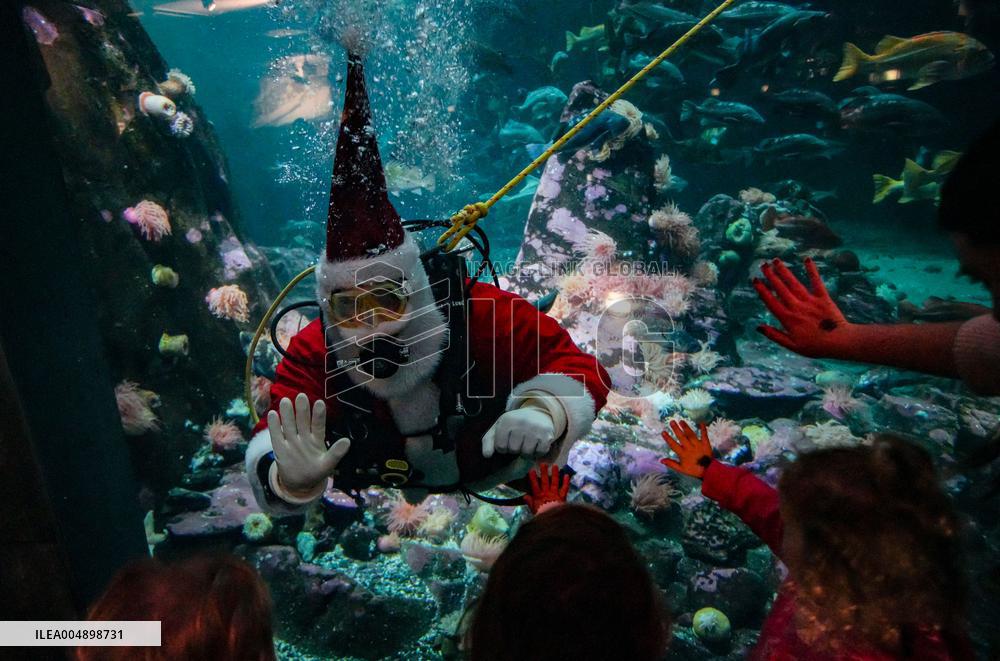 Santa Claus at the Vancouver Aquarium - Canada