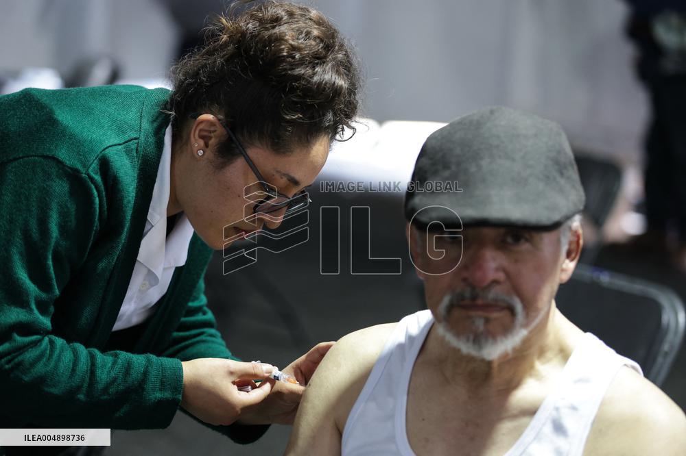 Vaccination Program Against Covid-19 and Influenza - Mexico