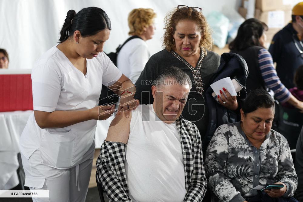 Vaccination Program Against Covid-19 and Influenza - Mexico