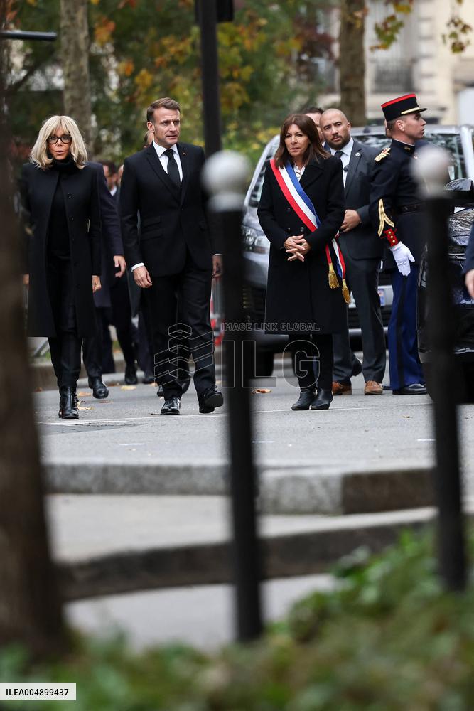 Tribute to Victims of November 13 at the Bataclan - Paris