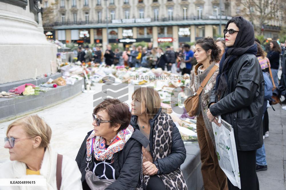 13 november memorial at the Place de la Republique - Paris