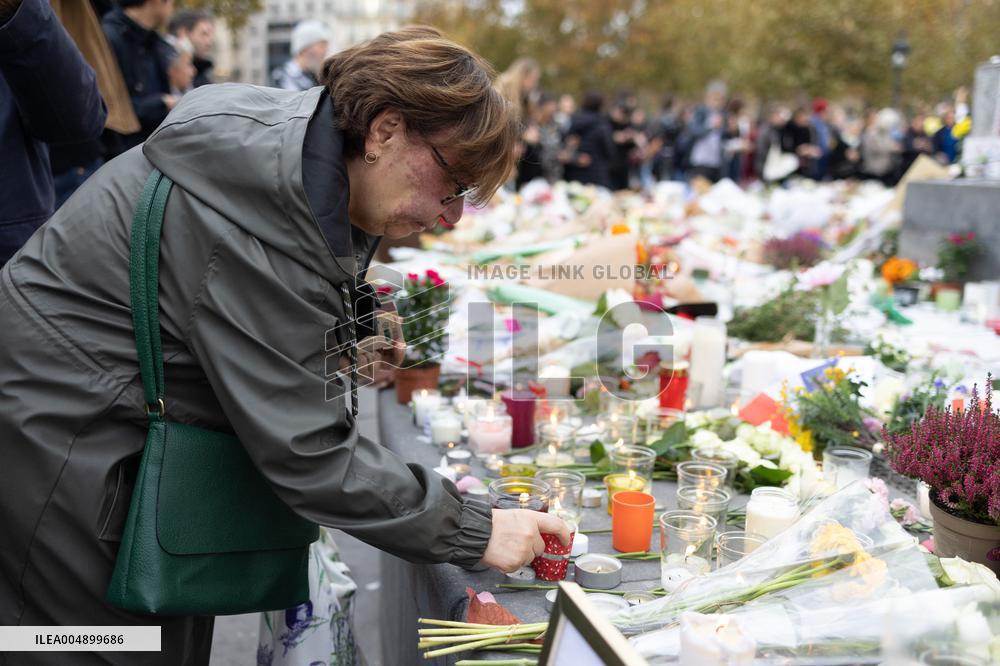 13 november memorial at the Place de la Republique - Paris