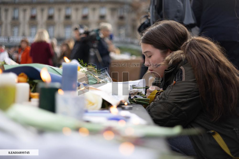 13 november memorial at the Place de la Republique - Paris
