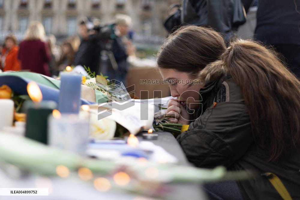 13 november memorial at the Place de la Republique - Paris