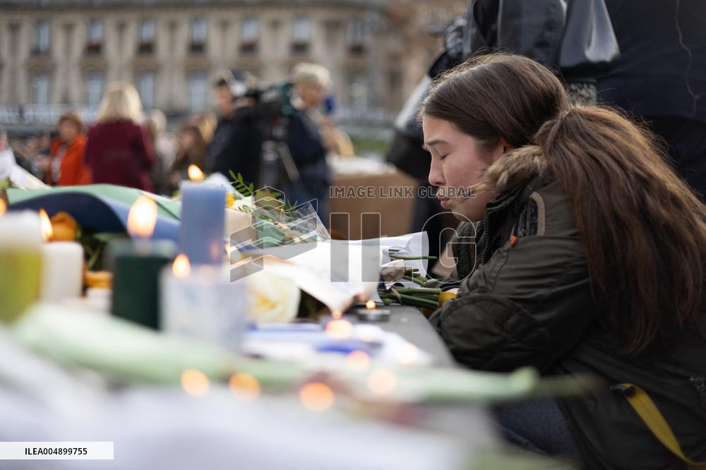 13 november memorial at the Place de la Republique - Paris