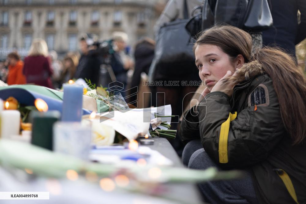 13 november memorial at the Place de la Republique - Paris
