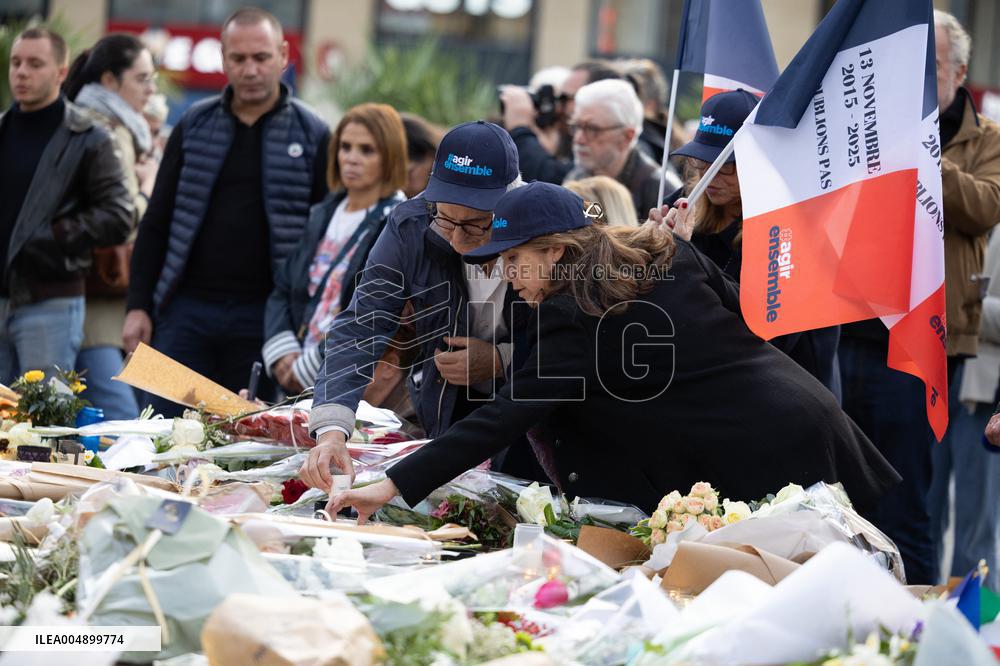 13 november memorial at the Place de la Republique - Paris