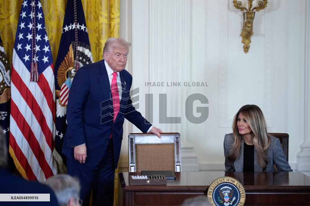 Donald Trump Signs Fostering the Future Executive Order - Washington