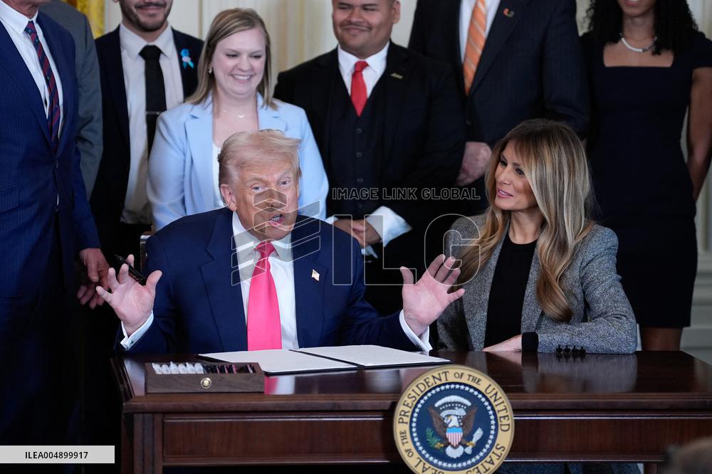 Donald Trump Signs Fostering the Future Executive Order - Washington