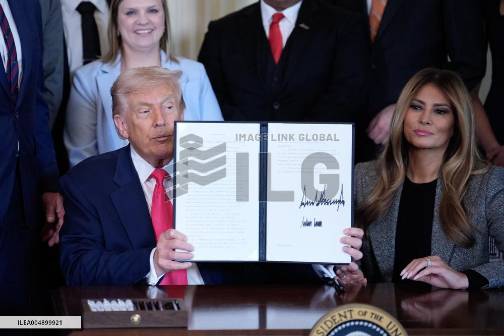 Donald Trump Signs Fostering the Future Executive Order - Washington