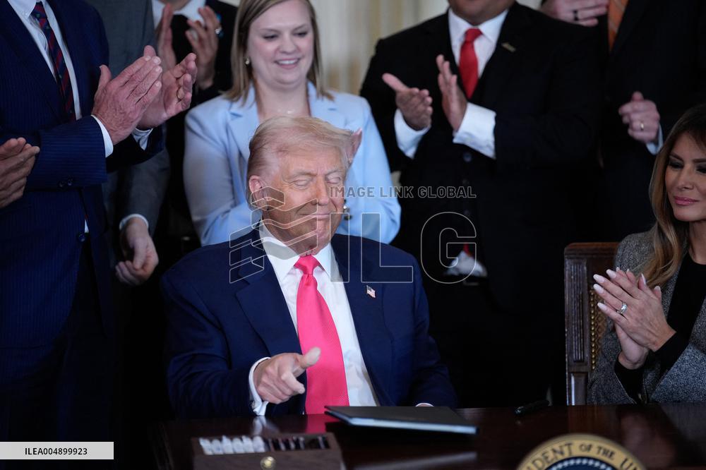 Donald Trump Signs Fostering the Future Executive Order - Washington