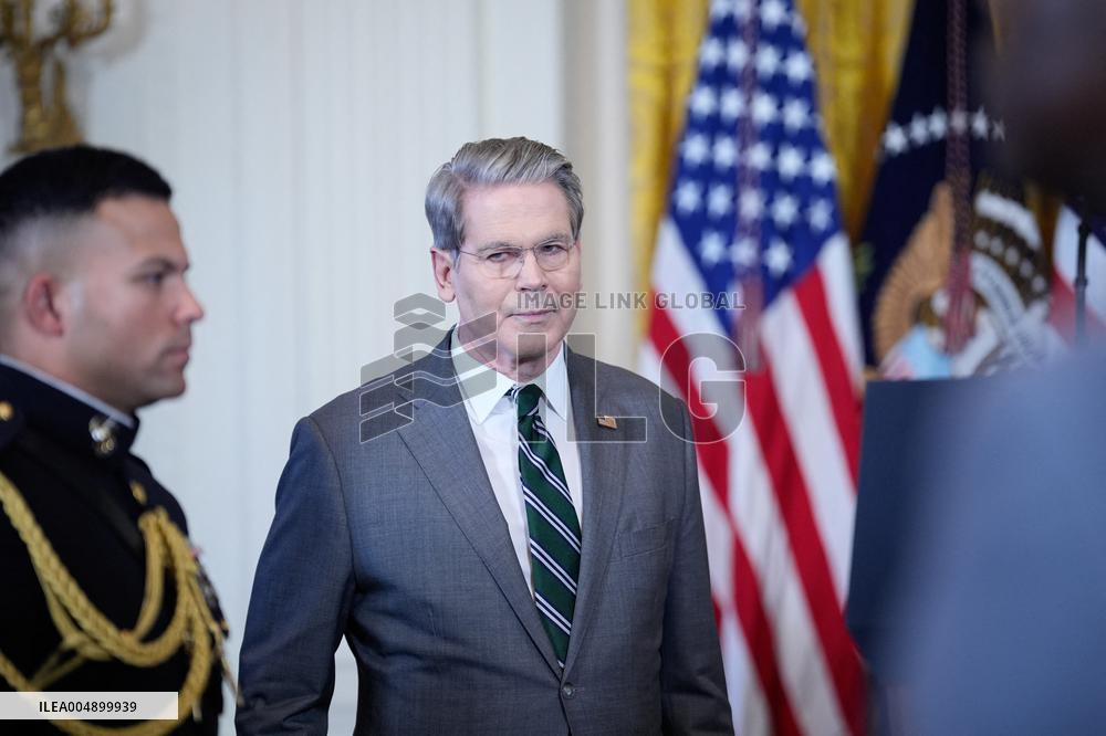 Donald Trump Signs Fostering the Future Executive Order - Washington