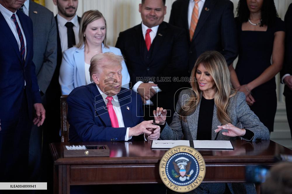 Donald Trump Signs Fostering the Future Executive Order - Washington