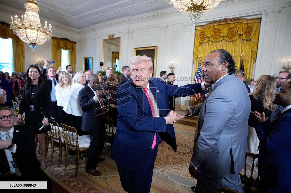 Donald Trump Signs Fostering the Future Executive Order - Washington