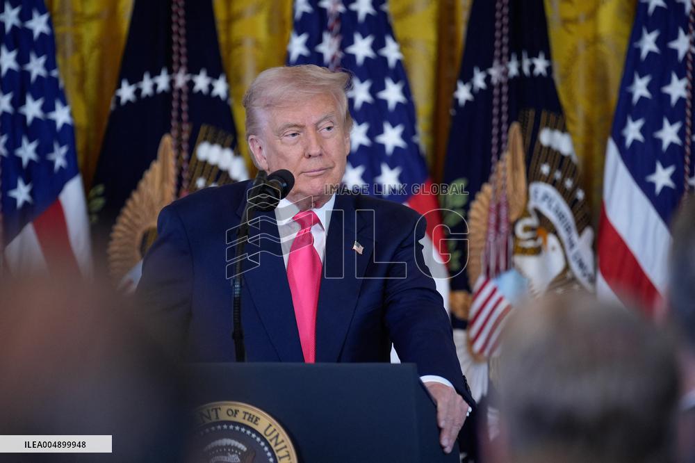 Donald Trump Signs Fostering the Future Executive Order - Washington