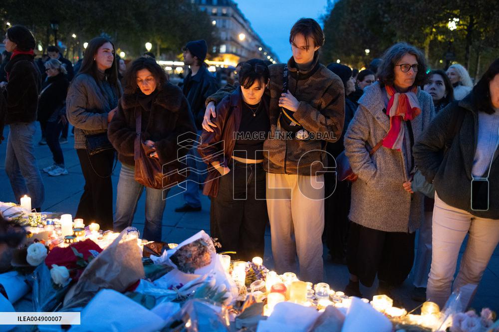 13 november memorial at the Place de la Republique - Paris