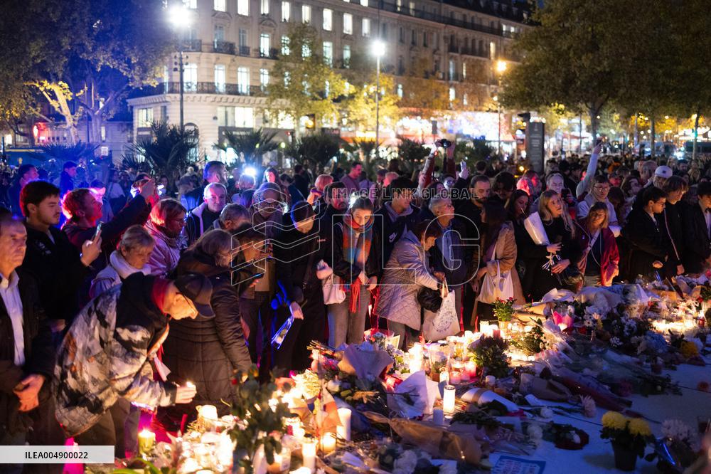 13 november memorial at the Place de la Republique - Paris