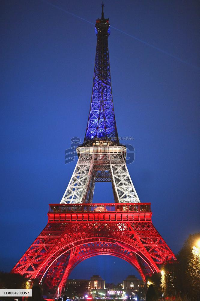 Eiffel Towers, Colors Of the French Flag For The Victims Of November 13th 2015 Terrorist Attacks. FC