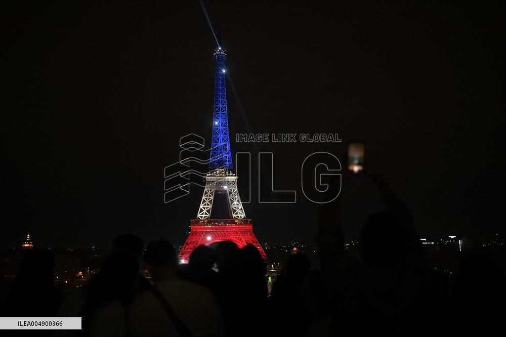 Eiffel Towers, Colors Of the French Flag For The Victims Of November 13th 2015 Terrorist Attacks. FC