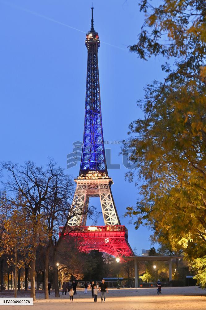 Eiffel Towers, Colors Of the French Flag For The Victims Of November 13th 2015 Terrorist Attacks. FC